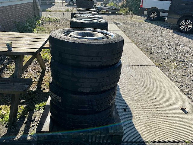 Diverse set autobanden (10x) - afbeelding 2 van  22