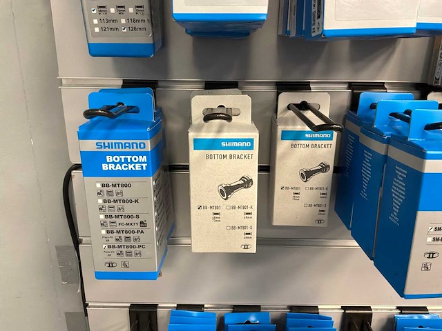 Diverse shimano bottom brackets (25x) - afbeelding 5 van  6