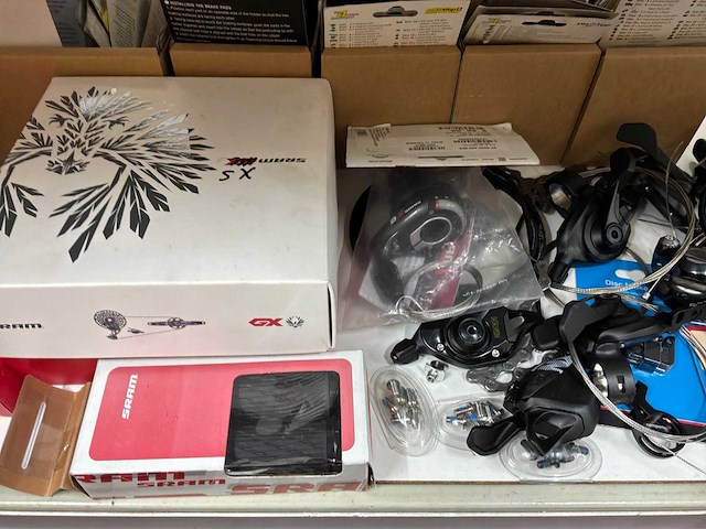 Diverse shimano / sram / elvedes / tektro fietsonderdelen - afbeelding 3 van  9