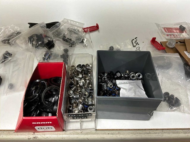 Diverse shimano / stam / lezyx fietsonderdelen - afbeelding 6 van  7