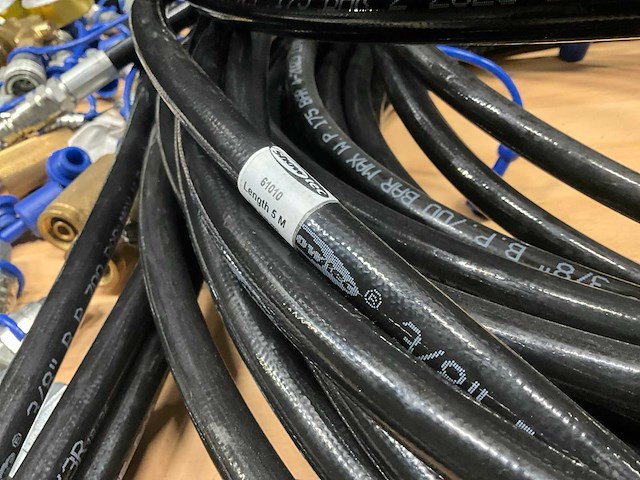 Diverse showtec co2 slangen en koppelingen - afbeelding 4 van  7