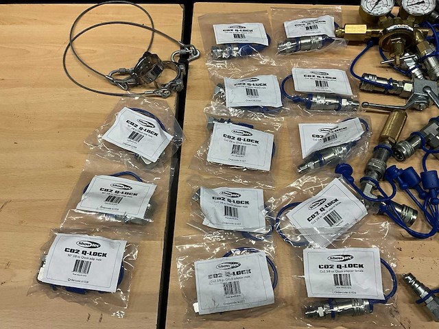 Diverse showtec co2 slangen en koppelingen - afbeelding 7 van  7