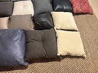 Diverse sierkussen (21x) - afbeelding 2 van  13