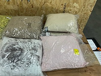 Diverse sierkussens (33x) - afbeelding 20 van  25