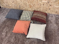 Diverse sierkussens (5x) - afbeelding 7 van  7