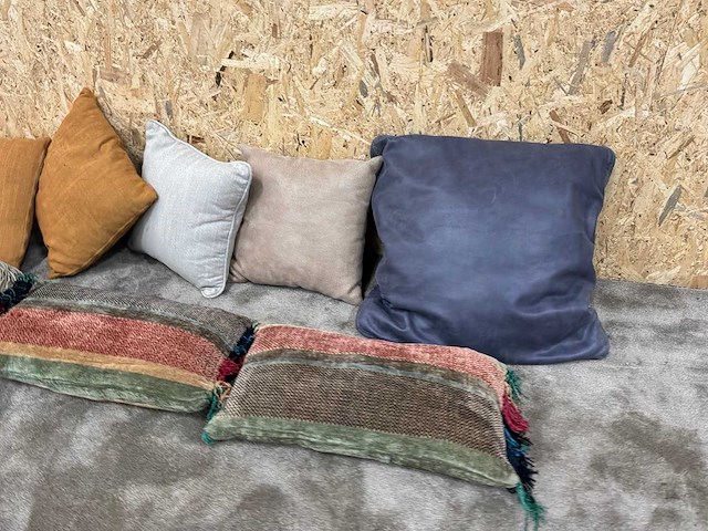 Diverse sierkussens (8x) - afbeelding 14 van  14