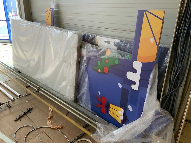 Diverse sinterklaas en kerst decoratie - afbeelding 2 van  9