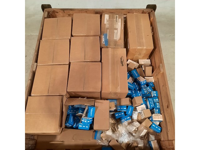 Diverse slang adapters, imperial eastman - afbeelding 2 van  7