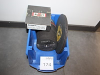 Diverse slijpschijven w.o. voornamelijk doorslijpschijven in kunststofkrat - afbeelding 1 van  1