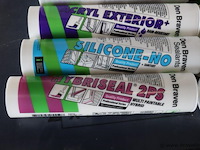 Diverse soorten kit o.a. den braven silicone-no, acryl exterior + & hybriseal 2ps - afbeelding 3 van  5