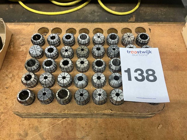 Diverse spantangen in blok - afbeelding 2 van  3