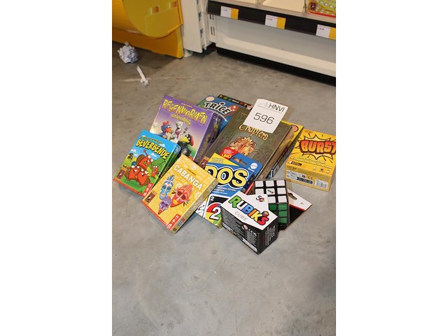 Diverse spellen, w.o. beverbende, regenwormen, cabanga etc., totaal 10 stuks - afbeelding 2 van  2