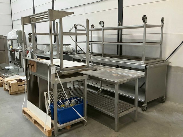 Diverse spoel en werktafels ( rvs ) - afbeelding 1 van  5