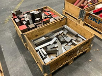 Diverse staal restanten - afbeelding 4 van  6
