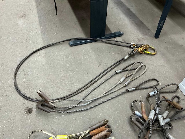 Diverse staalkabelstroppen - afbeelding 4 van  4