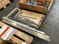 Diverse stalen rei / winkelhaken - afbeelding 1 van  4