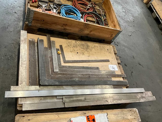 Diverse stalen rei / winkelhaken - afbeelding 4 van  4