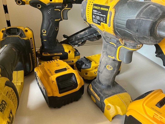 Diverse stanley fatmax / dewalt accu gereedschap & accu’s (7x) - afbeelding 5 van  5
