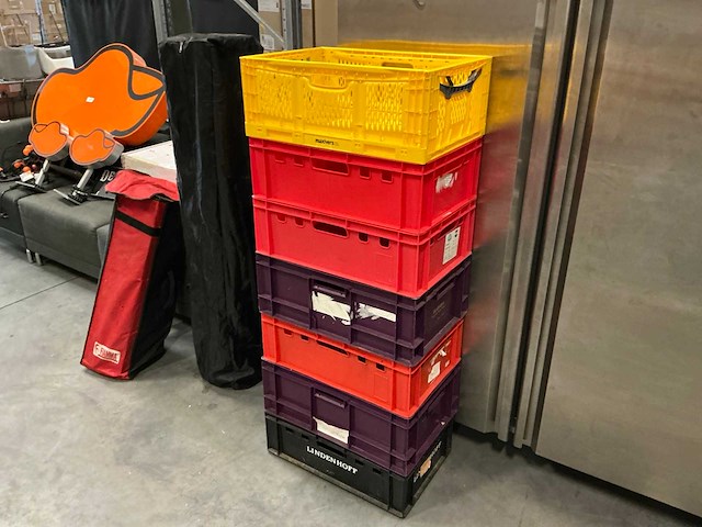 Diverse stapelbakken (7x) - afbeelding 1 van  1