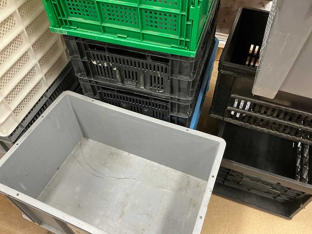 Diverse stapelkratten - afbeelding 6 van  8