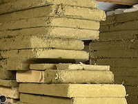 Diverse steenwol isolatiematerialen. 10 x 60/200/12 en 6 x 60/170/8 en rest stukken - afbeelding 2 van  3