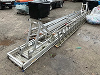 Diverse steigeronderdelen en klimmaterialen - afbeelding 2 van  4