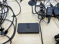 Diverse stekkers, stekkerdozen en computer muizen - afbeelding 3 van  8