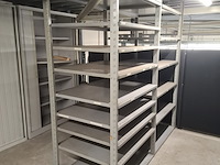 Diverse stelling en metalen wandborden - afbeelding 6 van  11