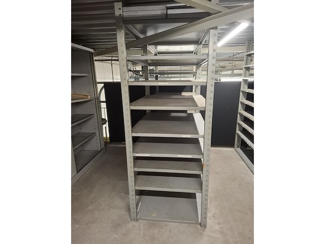 Diverse stelling en metalen wandborden - afbeelding 7 van  11