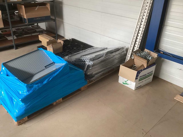 Diverse stelling materialen - afbeelding 1 van  3