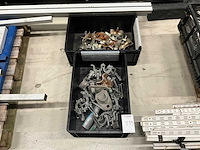 Diverse stellingen en steigermateriaal - afbeelding 3 van  4