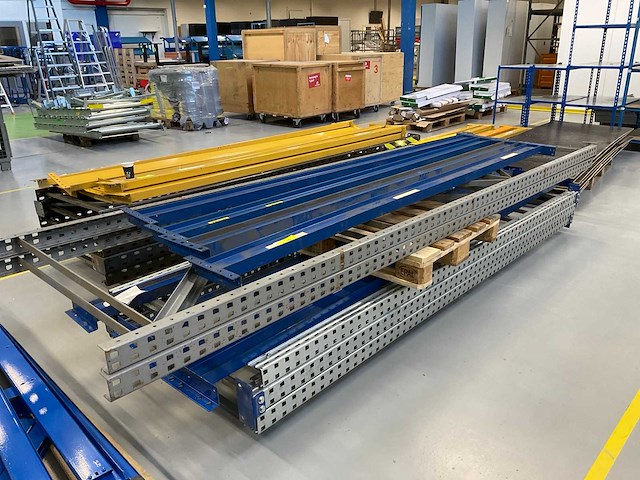 Diverse stellingen - afbeelding 5 van  7