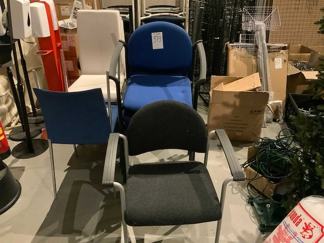 Diverse stoelen (23x) - afbeelding 2 van  2