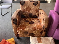 Diverse stoelen en kussens - afbeelding 10 van  12