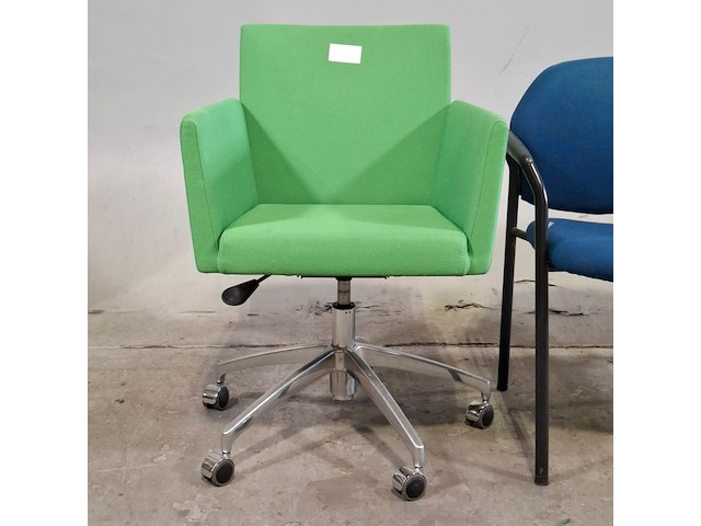 Diverse stoelen, o.a. ahrend - afbeelding 4 van  11