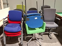 Diverse stoelen, o.a. ahrend - afbeelding 8 van  11