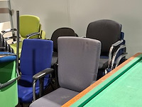 Diverse stoelen, o.a. ahrend - afbeelding 10 van  11