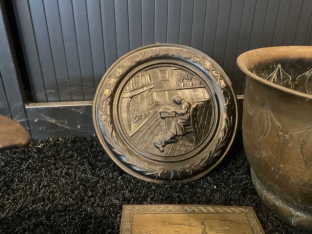 Diverse strijkijzers en koper - afbeelding 6 van  6