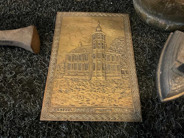 Diverse strijkijzers en koper - afbeelding 3 van  6