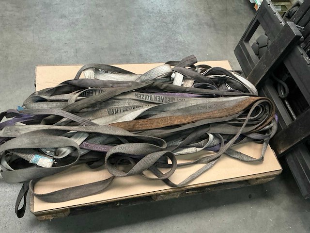 Diverse stroppen - afbeelding 1 van  1