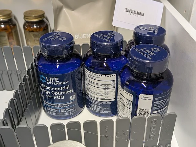 Diverse supplementen, o.a solgar , nordic naturals, healthy origins - afbeelding 10 van  10