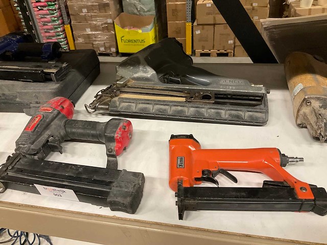 Diverse tackers (10x) - afbeelding 3 van  6