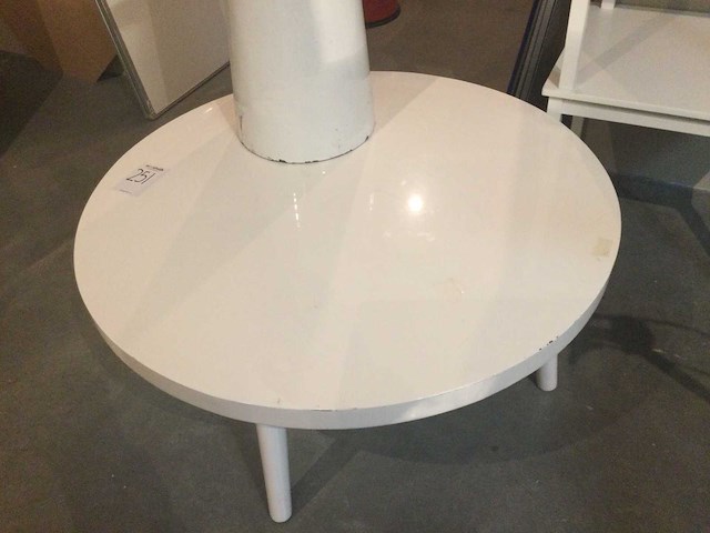 Diverse tafels en 1 deco vaas (3x) - afbeelding 3 van  4