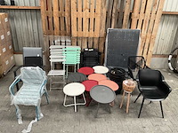 Diverse tafels en stoelen - kampeerstoelen & tafels (28x)