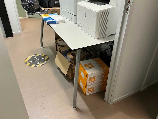 Diverse tafels - afbeelding 1 van  2