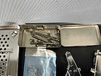 Diverse tandheelkundige handinstrumenten en accessoires - afbeelding 2 van  12