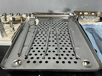 Diverse tandheelkundige handinstrumenten en accessoires - afbeelding 9 van  12