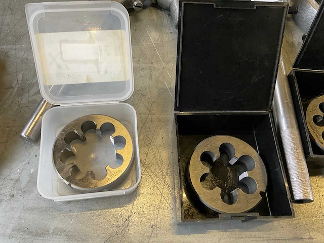 Diverse tappen en sijplaten - afbeelding 3 van  8