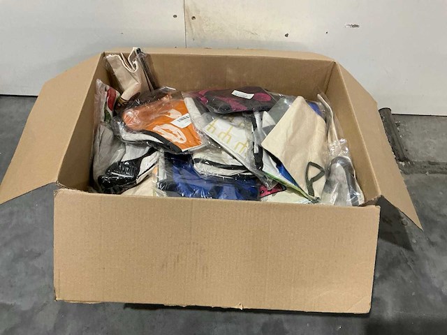 Diverse tasjes (100x) - afbeelding 1 van  3