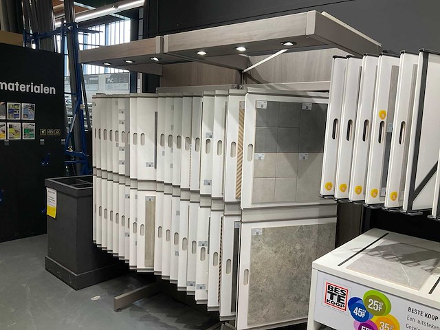 Diverse tegeldisplays - afbeelding 2 van  5